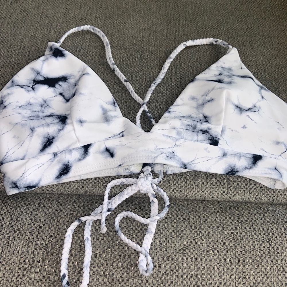 BRAND NEW SHEIN bikini top !!
